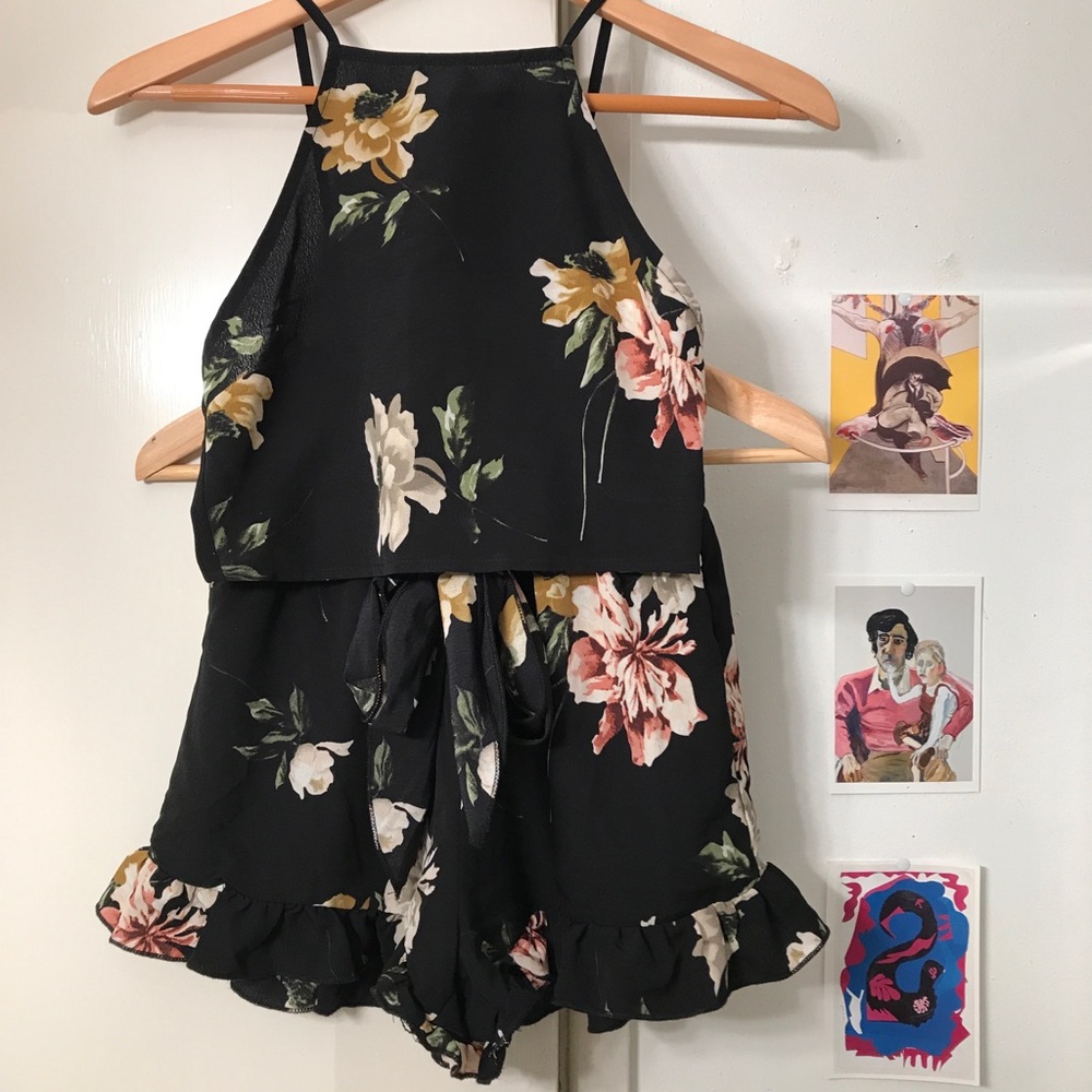 Two piece Floral Co-Ord Tie Top & Shorts Set Sz S